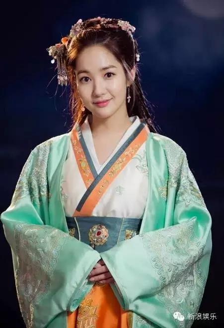 允兒招架不住古裝？韓國女星古裝LOOK一覽 誰贏了？