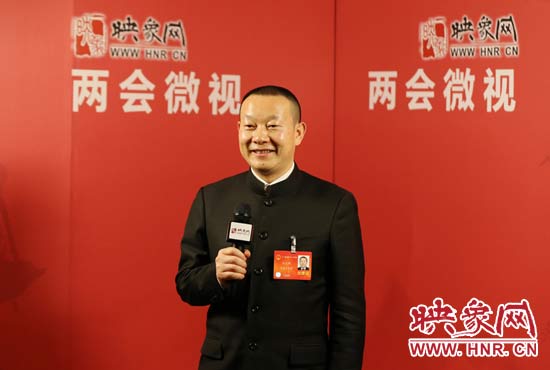 全國人大代表劉文新接受映象網(wǎng)“兩會(huì)微視”訪談。