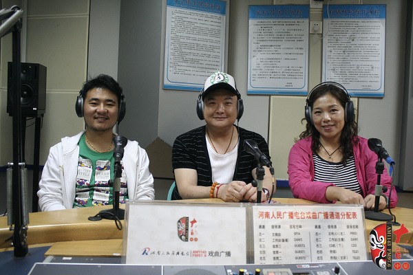 河南方言話語《老湯》主演、著名青年表演藝術(shù)家范軍等正在直播中。。。