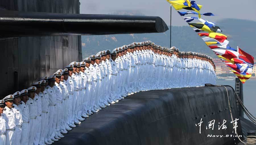 威武的核潛艇官兵。軍報(bào)記者-喬天富攝