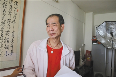 嫖娼事件后，區(qū)少坤向記者訴說委屈，他說：“這是一個(gè)圈套”。李根 攝