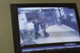 長沙市救助站提供的監(jiān)控視頻。組圖/記者華劍