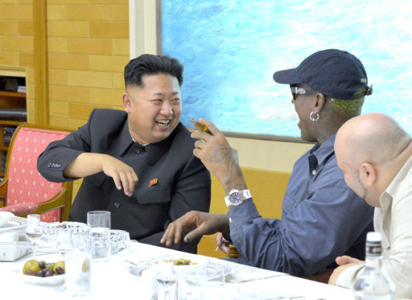 近日，朝鮮最高領導人金正恩已在平壤再次會見并宴請了正在朝鮮訪問的前美國全國籃球協(xié)會(NBA)球星羅德