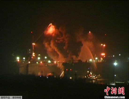 資料圖：2011年12月29日晚間，俄羅斯摩爾曼斯克州一艘名為“葉卡捷琳堡”號(hào)的核潛艇起火。