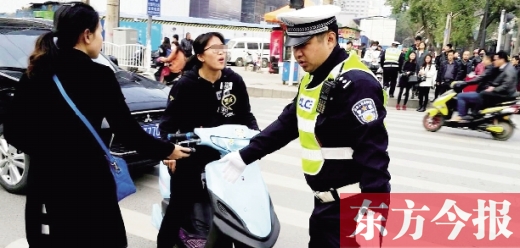 昨日，鄭州市交巡警“百日行動”首日