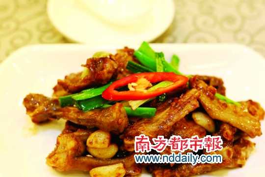 低，是實(shí)惠也是風(fēng)格俗 是喜劇也是味道