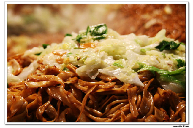 戶(hù)部巷:狹仄巷子里的復(fù)雜味道