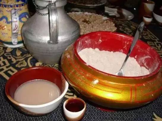 新疆奇葩”黑暗料理“ 你吃過嘛？