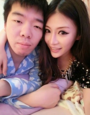 吉星鵬與祁可欣合影。