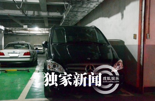 董潔新購(gòu)置的奔馳車。