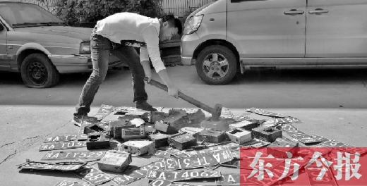 “老的哥”揭“黑車”猖獗原因，建議倒查假車牌、出租車使用機(jī)打發(fā)票