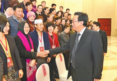 1月20日上午，省委書記、省人大常委會(huì)主任郭庚茂,省委副書記、省長謝伏瞻等親切接見了省民族團(tuán)結(jié)
