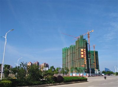 泉州東海片區(qū)海悅府地產(chǎn)項目。該項目開發(fā)公司董事蔡俊偉于春節(jié)前被帶走調查。