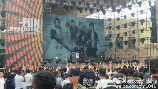 河南交通廣播主持人佳音、彎彎、朱浩都登上了優(yōu)放舞臺，優(yōu)放，交廣在這里！
