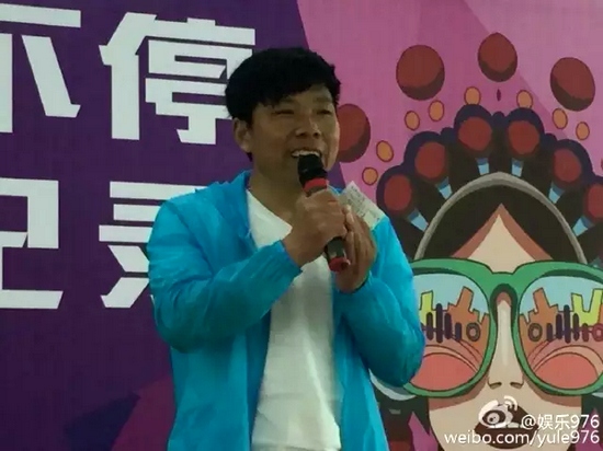 見證挑戰(zhàn)的戲迷代表陳紅森講述自己和戲曲的故事、見證歷史時刻的心情。
