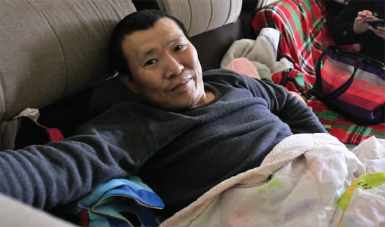 11月11日，李剛病情再次惡化，在眾多朋友的鼓勵下，他將再赴西安進行手術(shù)治療