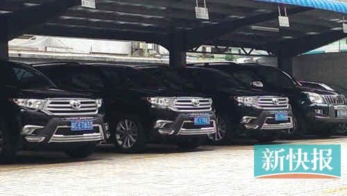 珠海煙草局停車場內(nèi)的三輛漢蘭達(dá)。