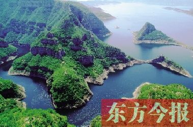碧水藍(lán)天有綠色,是濟(jì)源人生活的愿望。如今,正是因?yàn)闈?jì)源有山有水,綠樹成蔭,很多在外工作的濟(jì)源人慢慢選擇回家鄉(xiāng)買房定居。