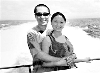 張藝謀與現(xiàn)任妻子陳婷。資料圖片