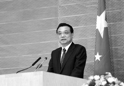 當?shù)貢r間5月5日，國務(wù)院總理李克強在非盟會議中心發(fā)表演講。圖/中國政府網(wǎng)