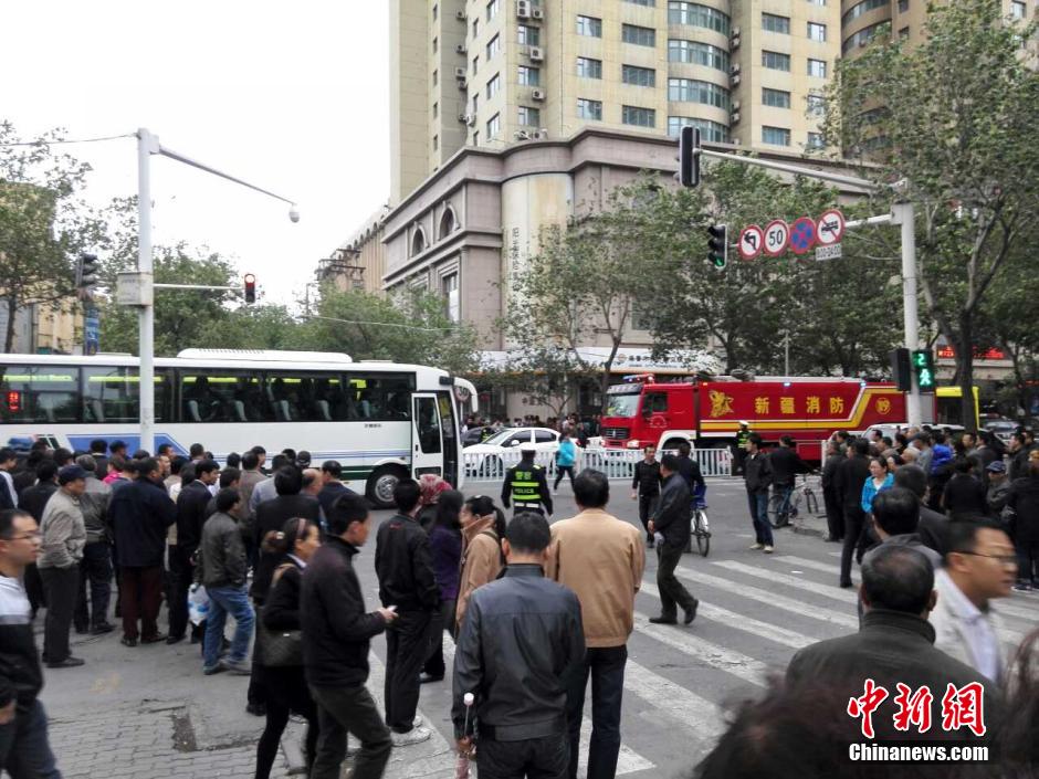 自治區(qū)和烏魯木齊市有關部門迅速處置，傷員已全部送往醫(yī)院救治。