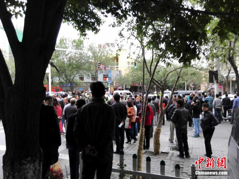 自治區(qū)和烏魯木齊市有關部門迅速處置，傷員已全部送往醫(yī)院救治。