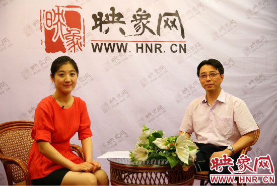 南京大學河南招生組負責人武港山教授做客映象網(wǎng)2014高招“名校面對面”系列視頻訪談。