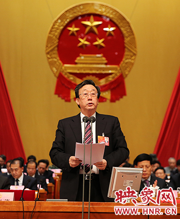 在表決通過(guò)各項(xiàng)決議后，省委書(shū)記、省人大常委會(huì)主任郭庚茂作出講話(huà)