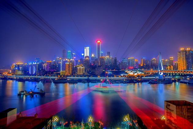 中原地產(chǎn)數(shù)據(jù)顯示，8月最后一周，上海市新建商品住宅成交已連續(xù)5天破千，昨日（8月31日）更是達到單日成交1123套。