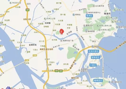 以此前的格力康樂園為例。在2005年，格力電器就已出資2億元，建立員工生活區(qū)——格力康樂園。該生活園區(qū)建筑面積達(dá)12萬平方米以上，可容納員工10000多人。后來，斥資4億的康樂園二期也已經(jīng)投入使用。