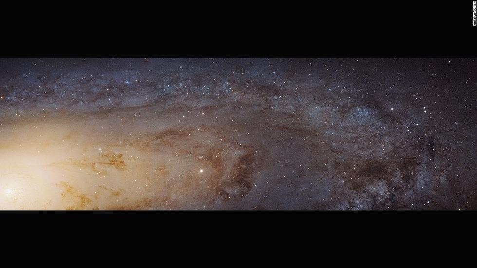 離銀河系較近的仙女座星系可以在晴朗的黑夜被肉眼觀測(cè)到。
