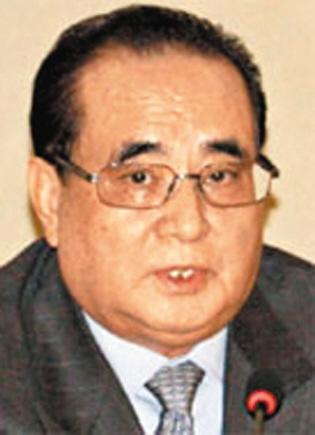 李秀勇曾照料金正恩兄妹。