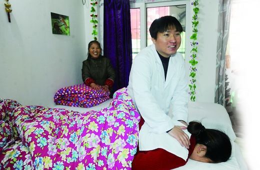 從失明絕望到振作開店，盲小伙陳冬經(jīng)歷重生