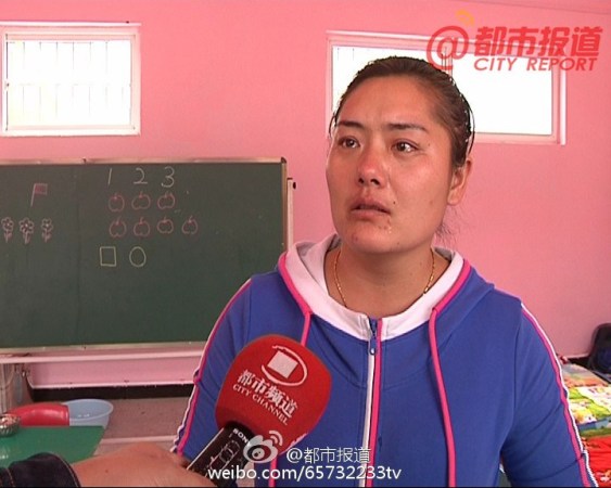 當(dāng)事老師接受采訪時(shí)表示很委屈。