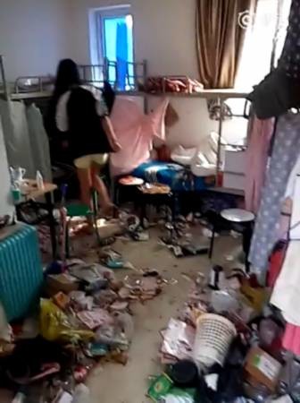 這個學(xué)校的男生宿舍火了！女同學(xué)都喊著要嫁