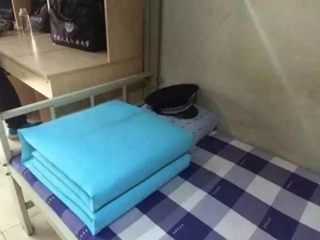 這個學(xué)校的男生宿舍火了！女同學(xué)都喊著要嫁