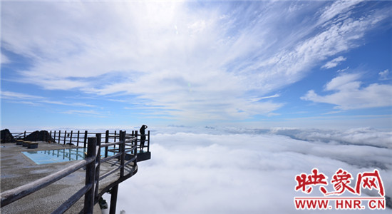這個(gè)夏天,21℃老君山精彩不斷、主題活動(dòng)驚爆眼球、更有百萬(wàn)大獎(jiǎng)等你拿!