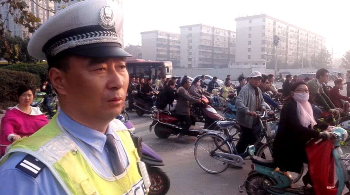 上班表情：1逗2羞3怕 你是哪個(gè)？