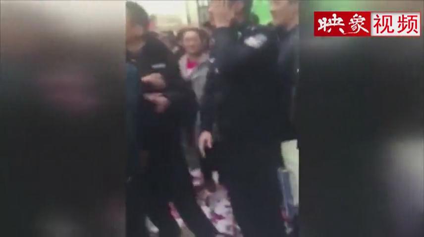 暈！城管被打警方出警被圍攻