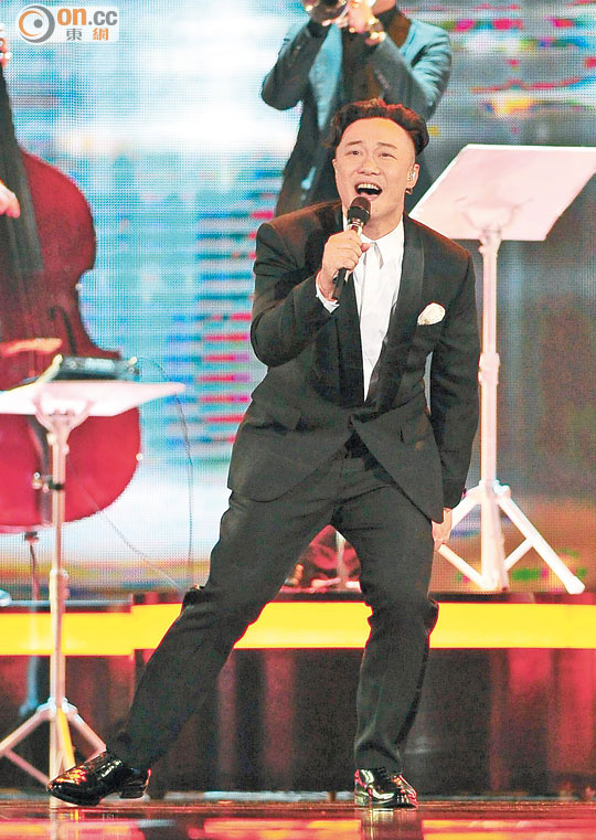 陳奕迅不負眾望，終于榮登金曲歌王寶座。